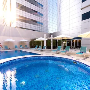 3* מלון Premier Capital Centre